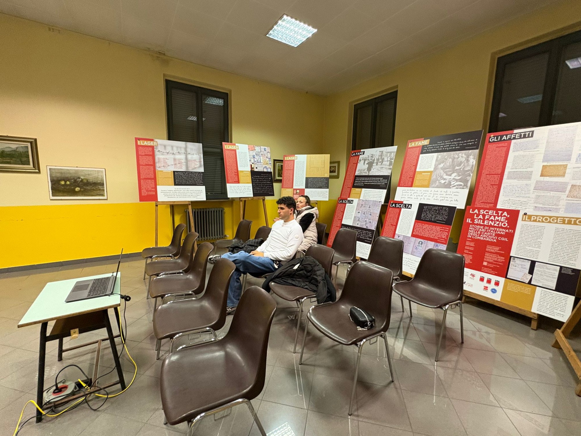 SantaMariaSedutaCc2.jpg (617 KB)