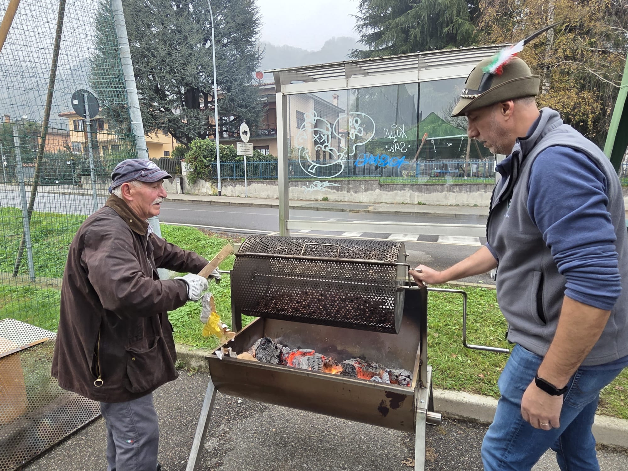 SmhCaldarrosteAlpini1.jpg (545 KB)