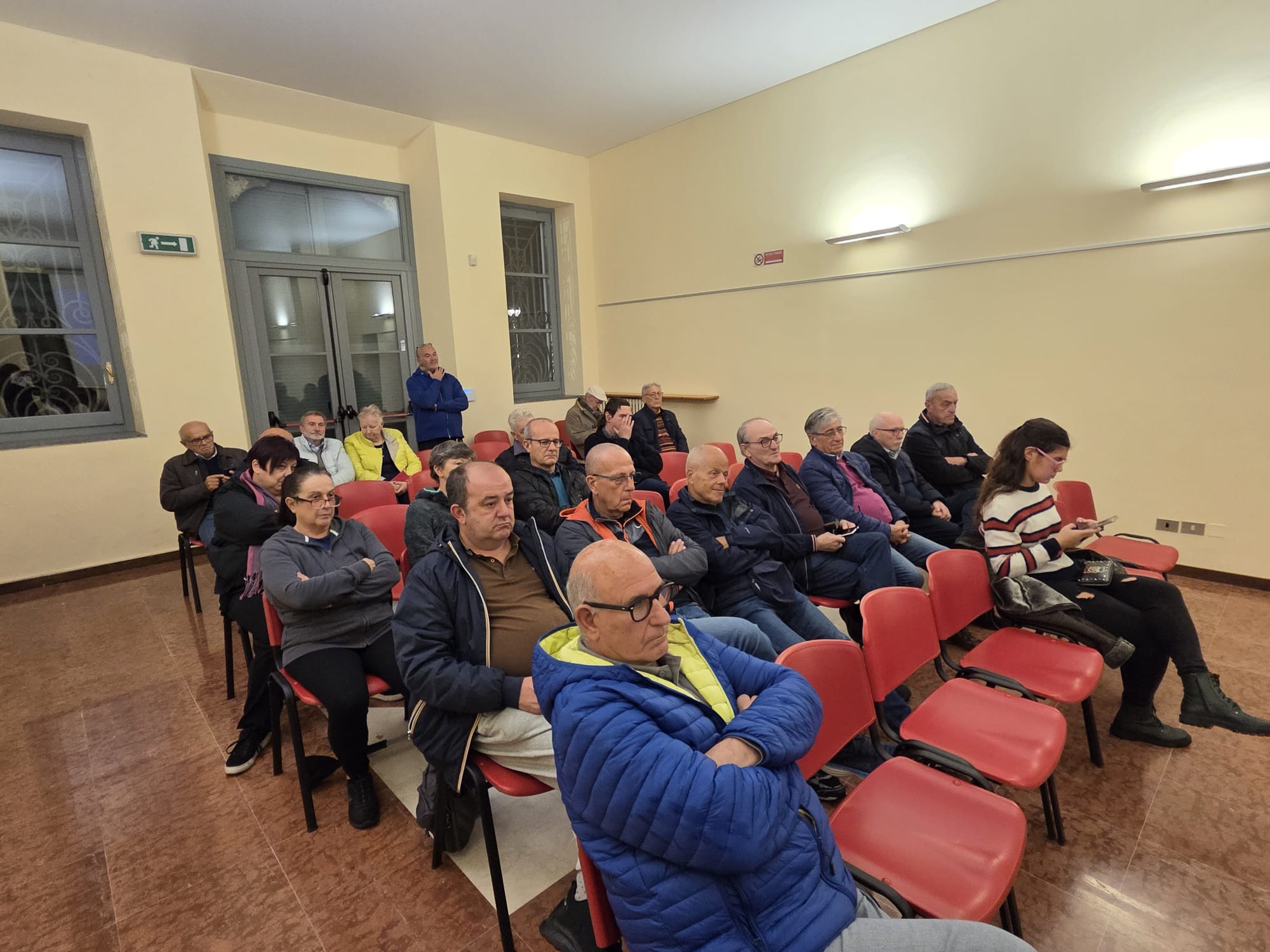 VerderioCcAula2.jpg (280 KB)