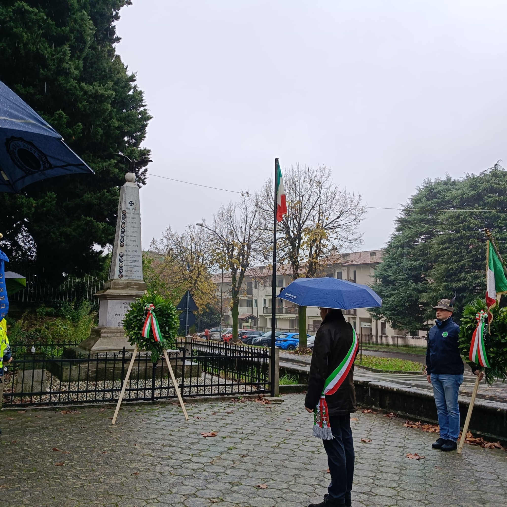 VerderioMemoriaCaduti1.jpg (872 KB)