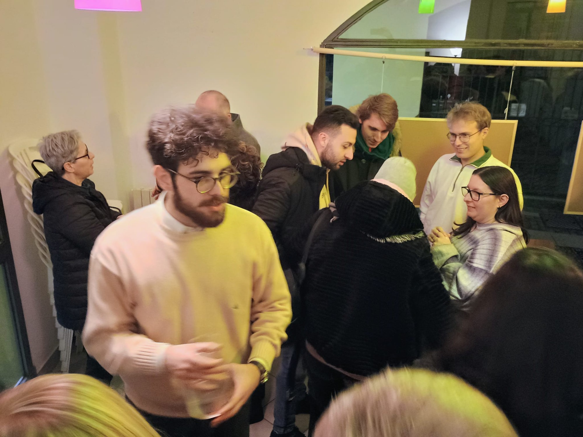 ViviamoMerateAssociazione3.jpg (400 KB)