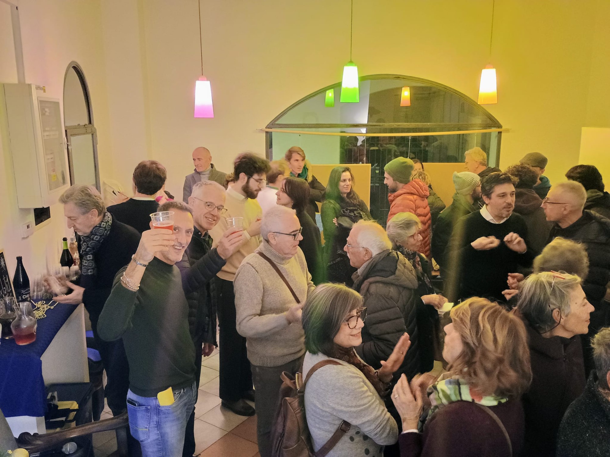 ViviamoMerateAssociazione4.jpg (493 KB)