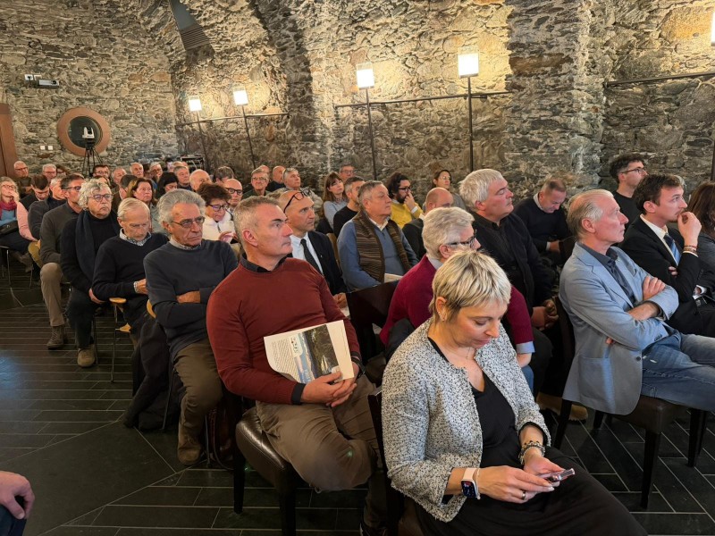 parchi1.jpg (166 KB)