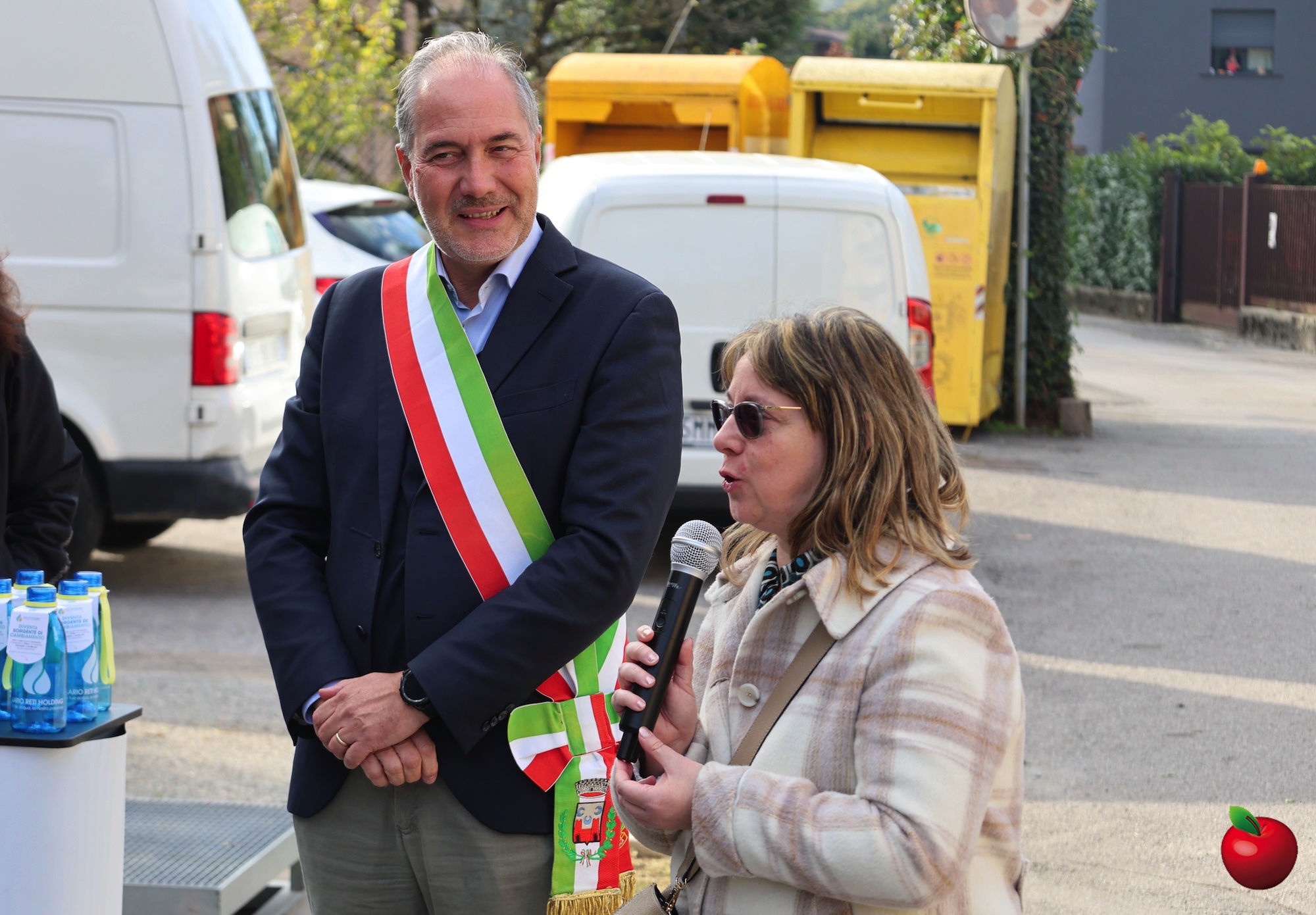 Calco_inaugurazione_casetta_acqua5.jpg (619 KB)