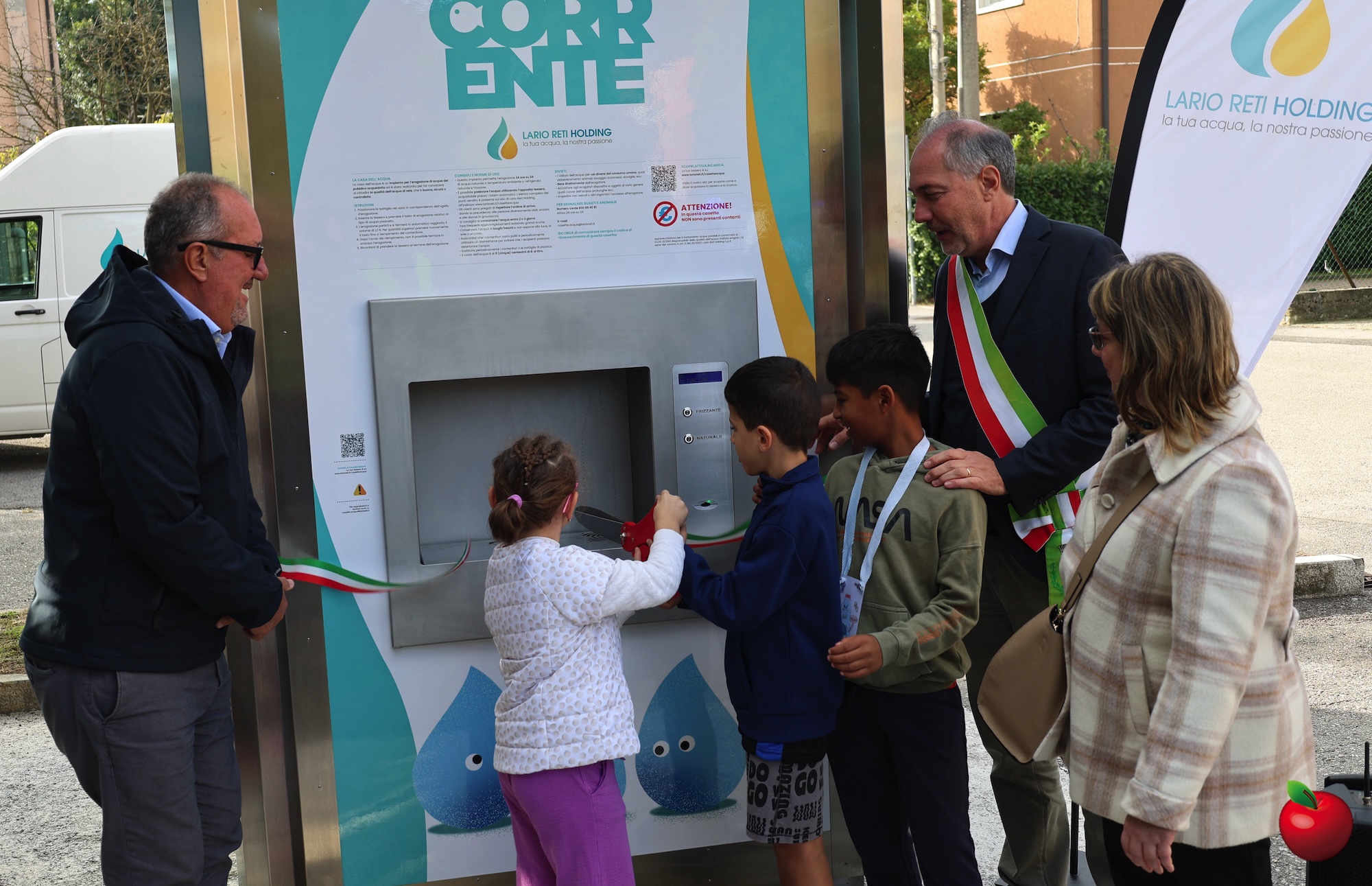 Calco_inaugurazione_casetta_acqua7.jpg (692 KB)