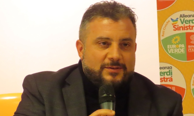 FalsettoFrancesco.jpg (109 KB)