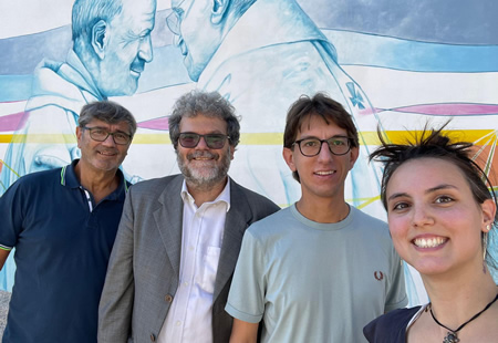 GruppoMissionarioMeratePRIMA.jpg (61 KB)