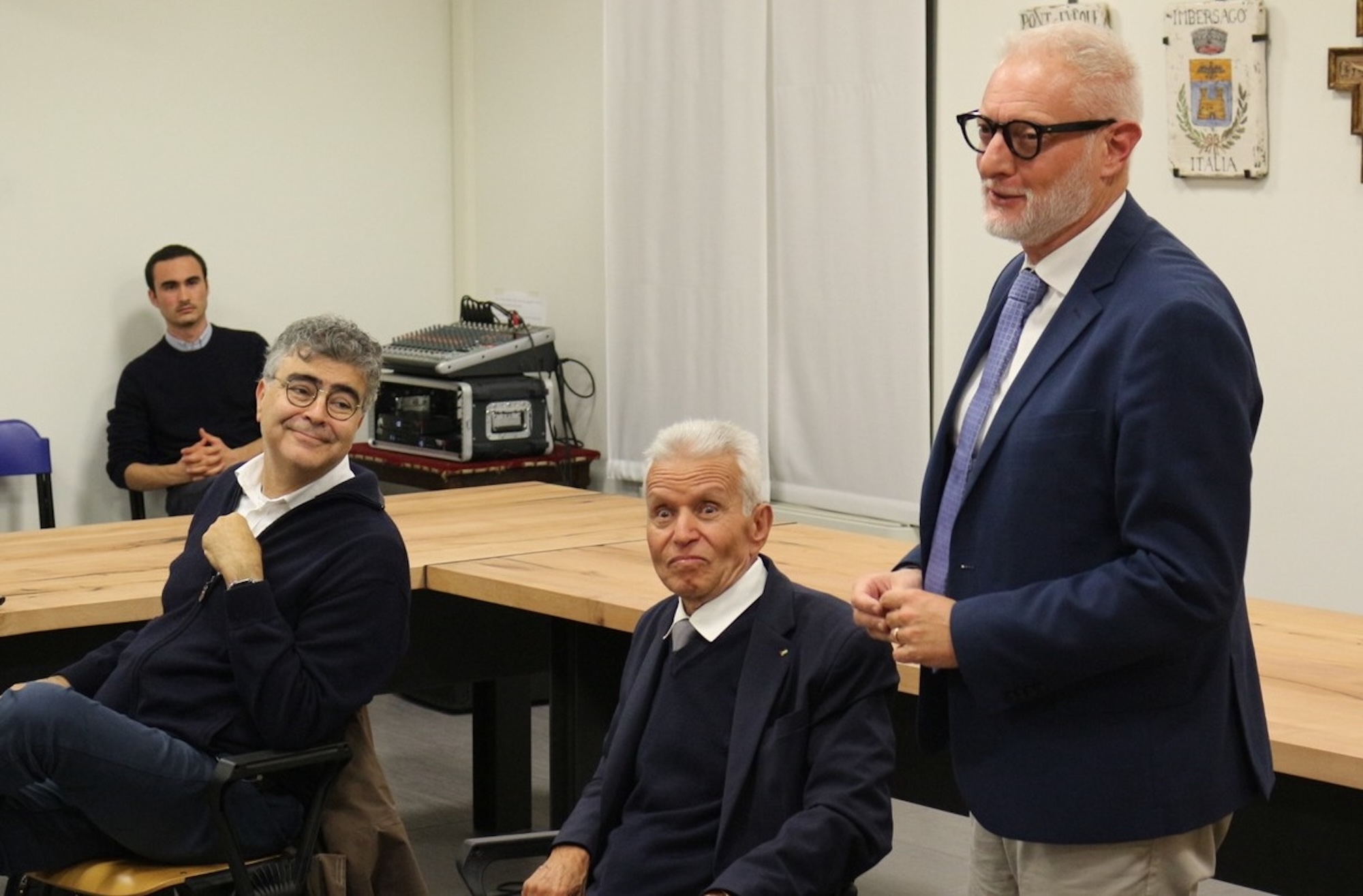 Imbersago_incontro_pace7.jpg (403 KB)