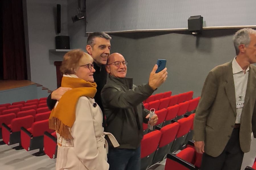 MerateTeatroBasso__2_.jpg (105 KB)