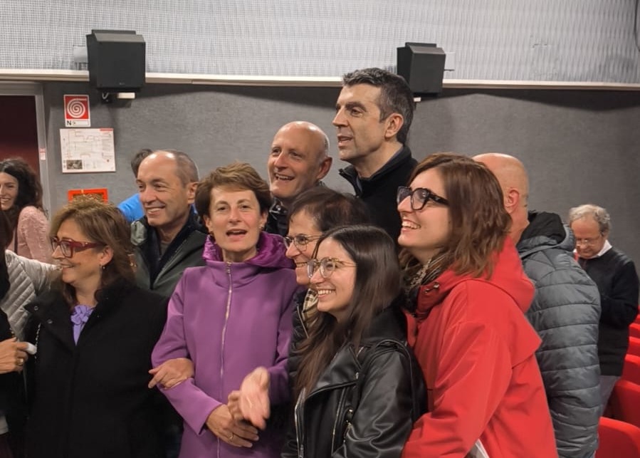 MerateTeatroBasso__4_.jpg (147 KB)