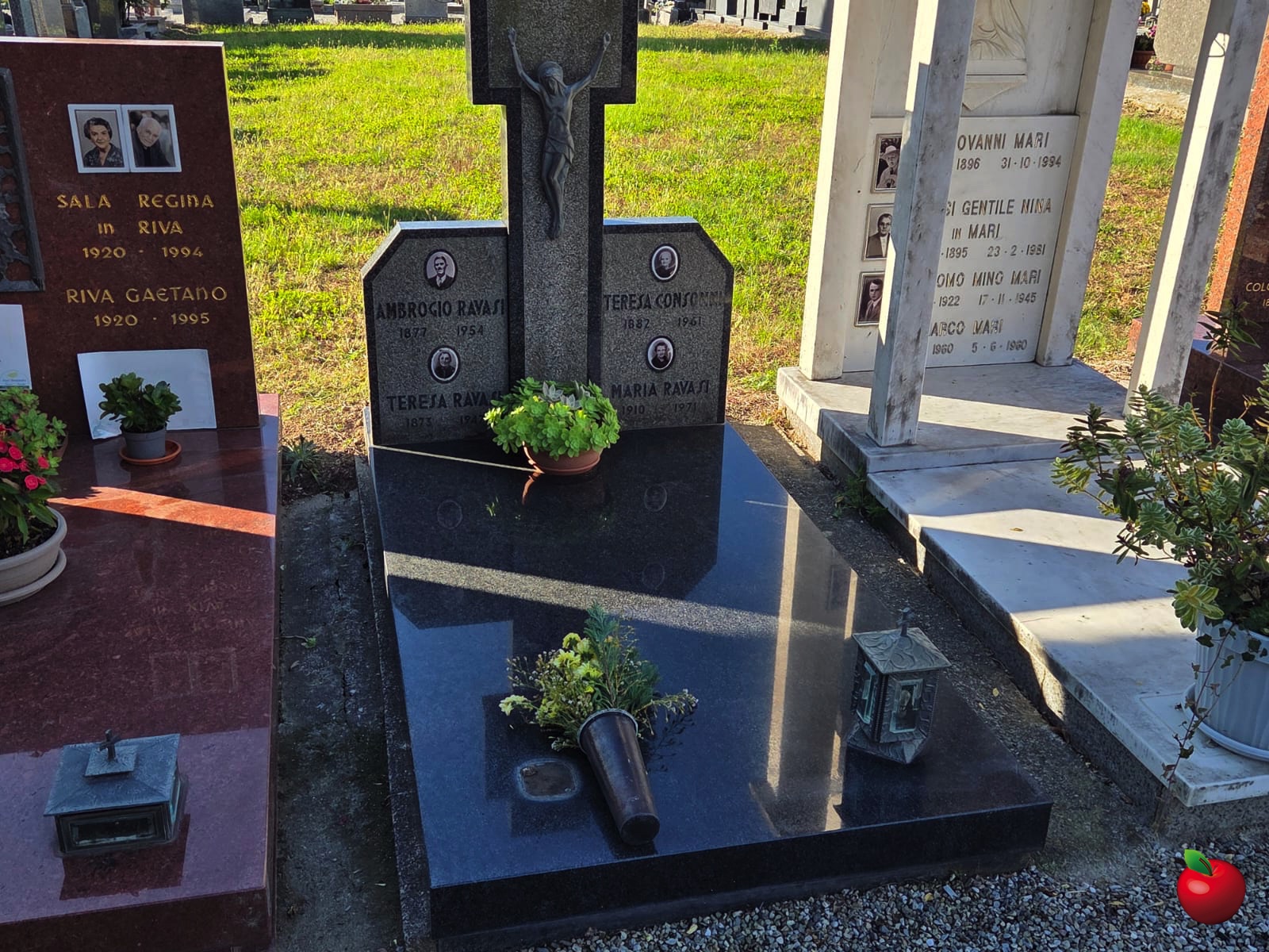 Merate_Cimitero_10.jpg (580 KB)