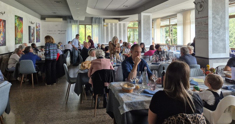 Pranzo_Lomagna3.jpg (99 KB)