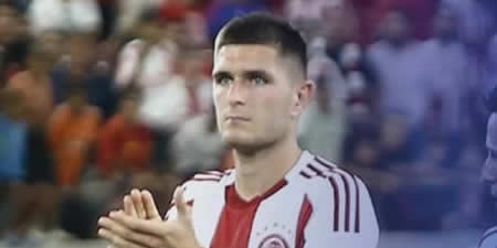 ChampionsLeagueDebuttoPRIMA.jpg (13 KB)
