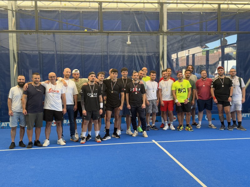 Foto_torneo_Padel2.JPG (141 KB)