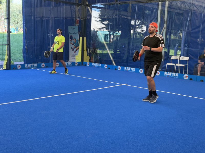 Foto_torneo_Padel4.JPG (129 KB)