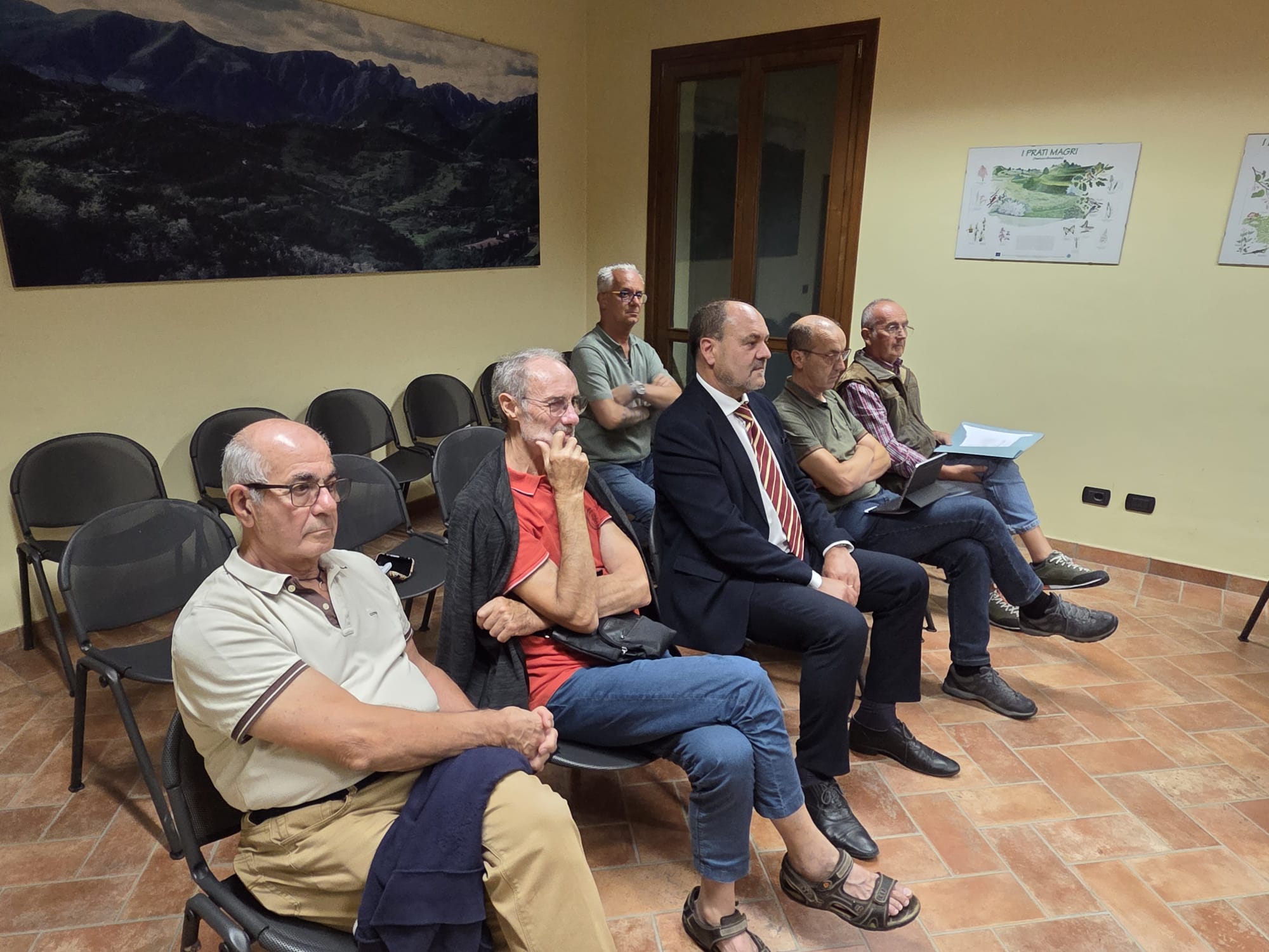 ParcoCuroneSeduta2.jfif (290 KB)