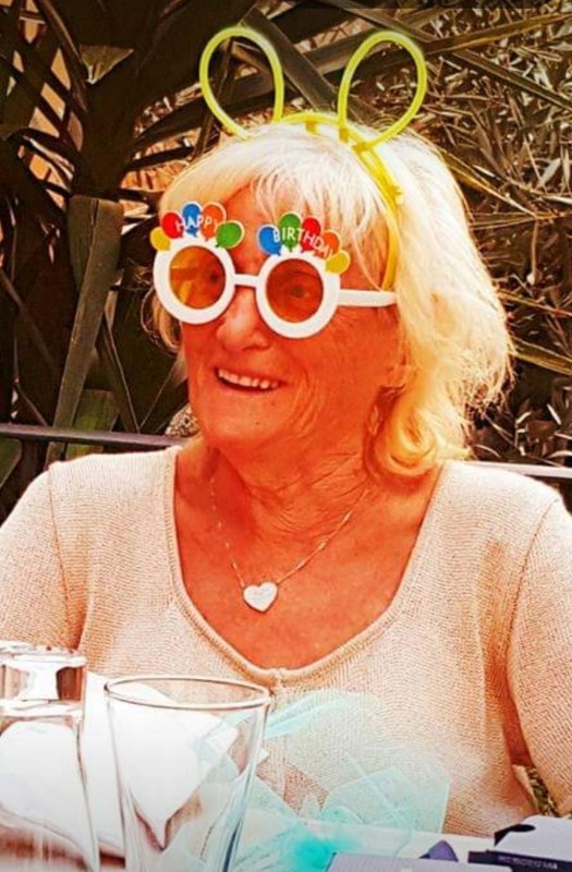 Auguri_Mariuccia5.jpeg (114 KB)