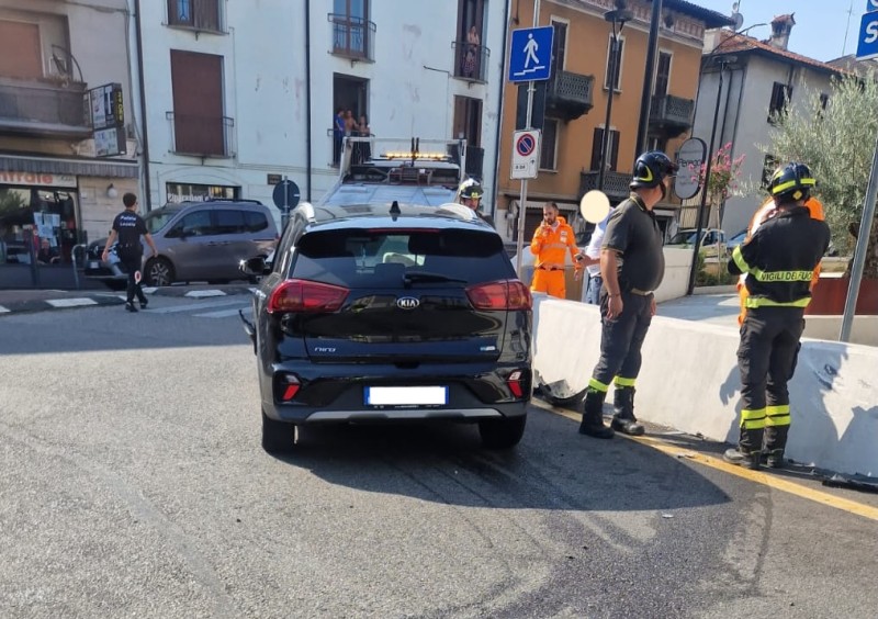 Calco_incidente_rotonda3.jpeg (130 KB)