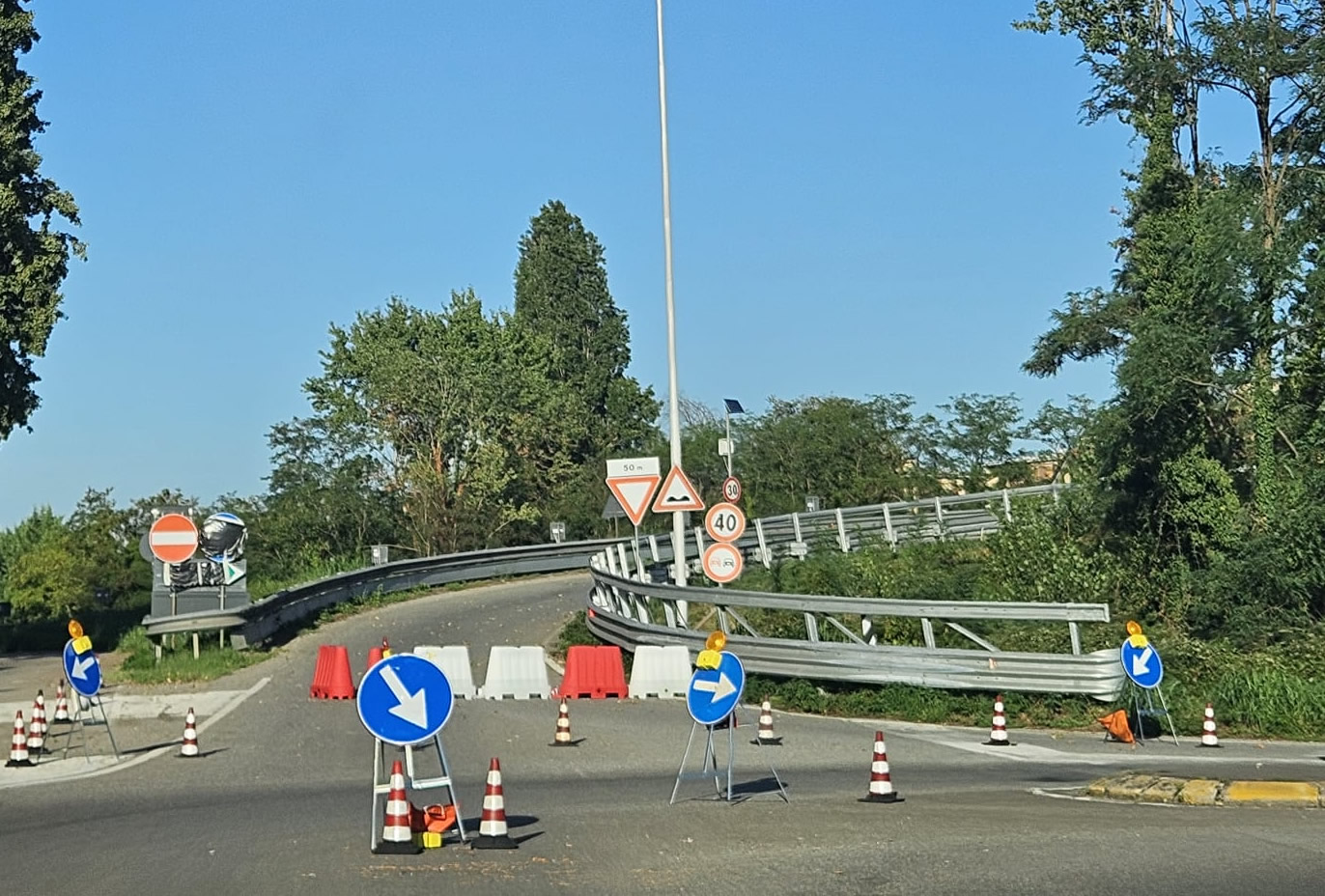 LomagnaUsmateTangenziale4.jpg (355 KB)
