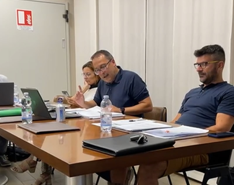 LvbCcLuglio3.jpg (71 KB)