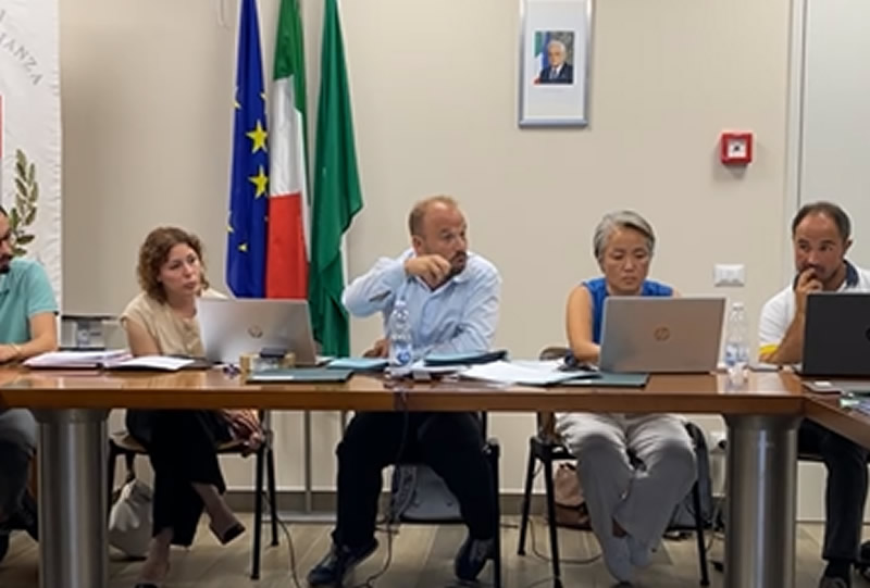 LvbCcLuglio5.jpg (70 KB)