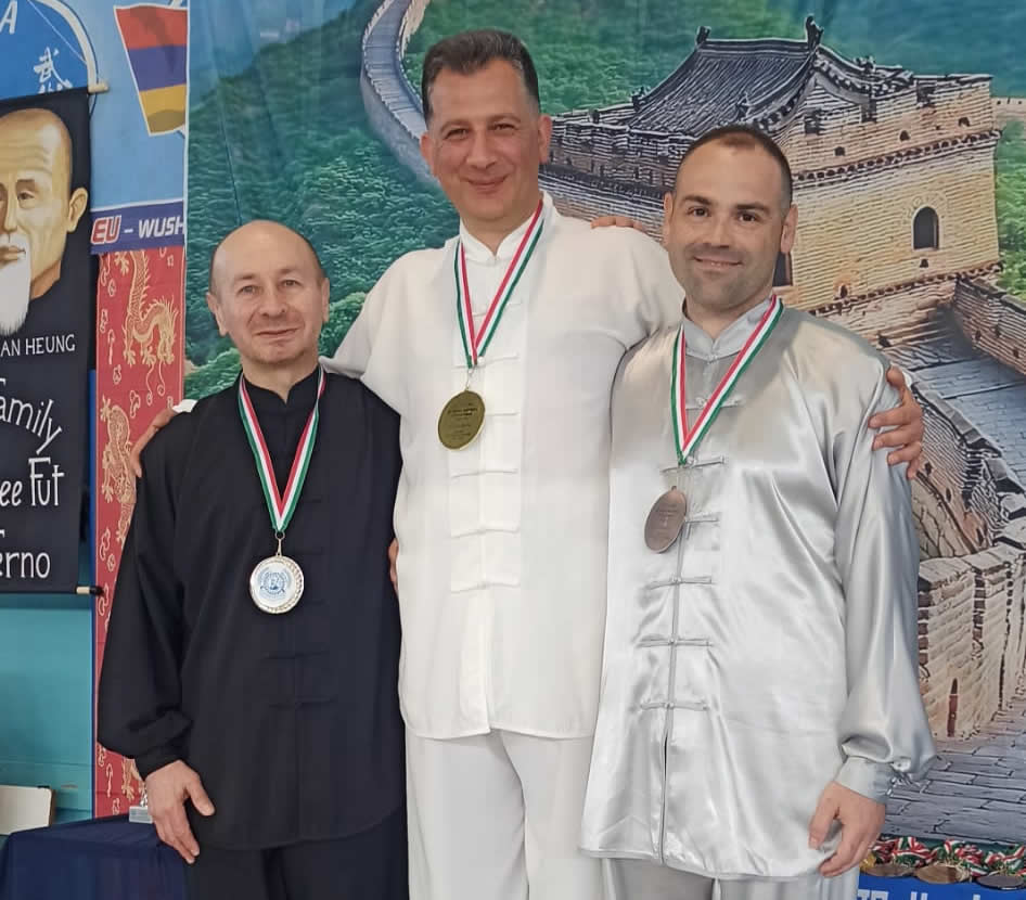 AcademyChineseFoto__5_.jpg (92 KB)