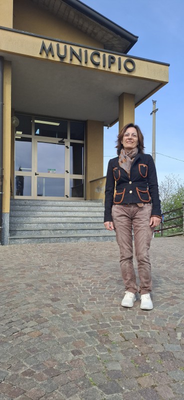 AnnaPerego01.jpg (84 KB)