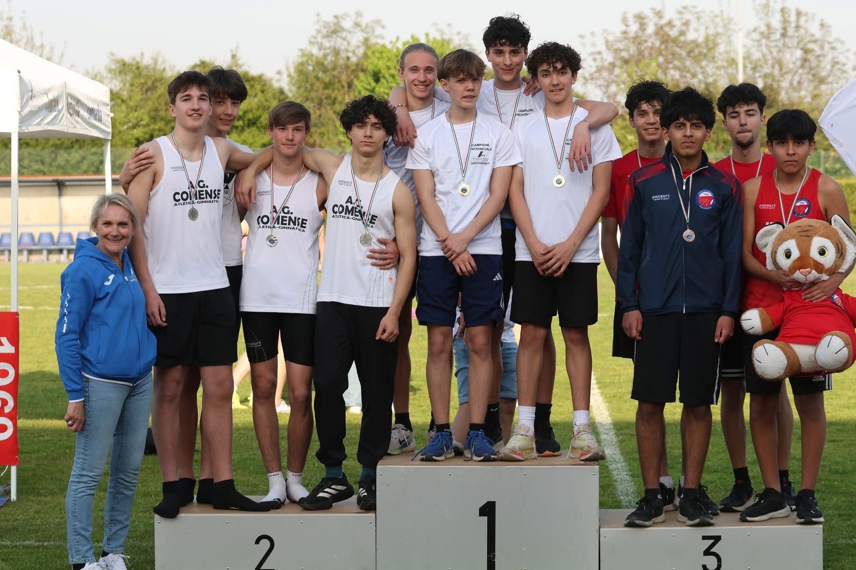 Cadetti_Rovellasca.jpg (403 KB)