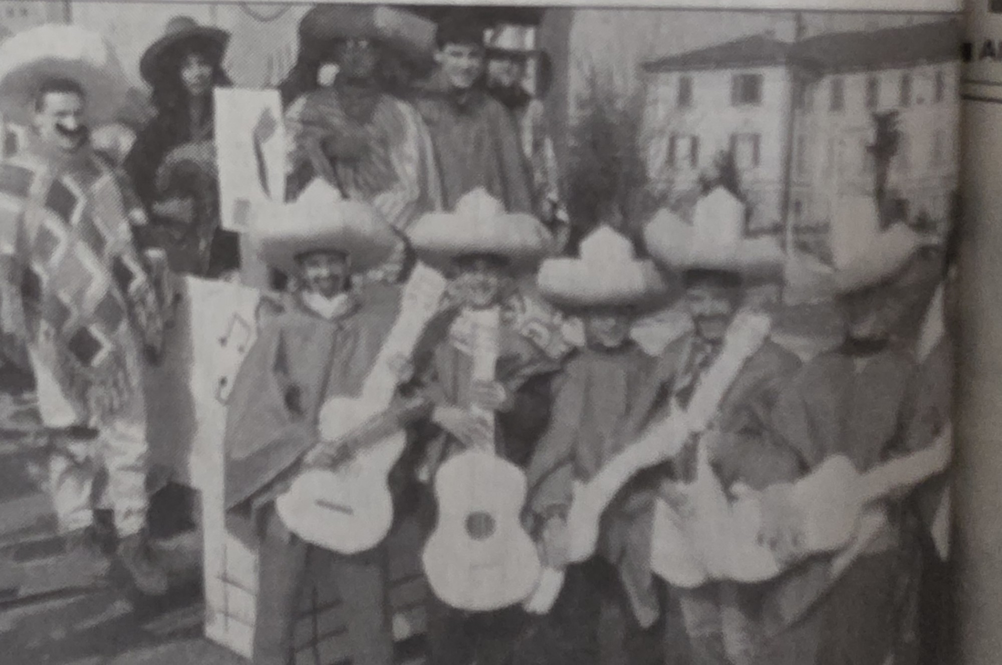 CarnRobb.jpg (336 KB)