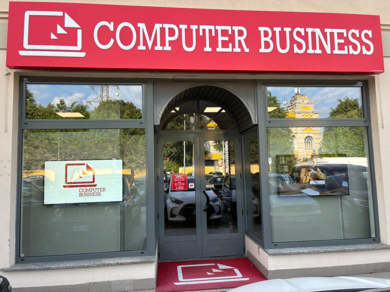 ComputerBusinessrticolo.jpg (124 KB)