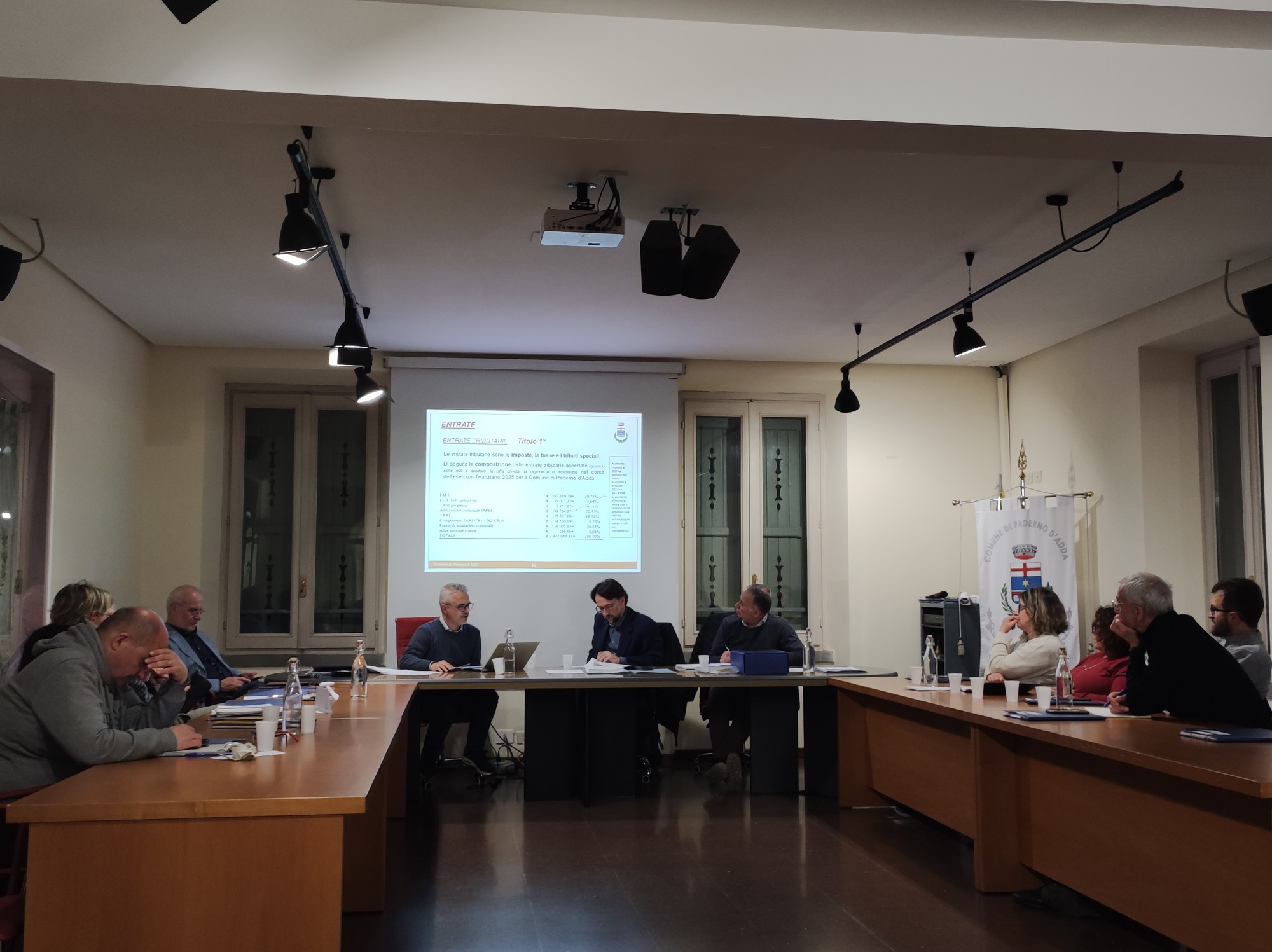 ConsiglioPaderno__2_.jpg (359 KB)