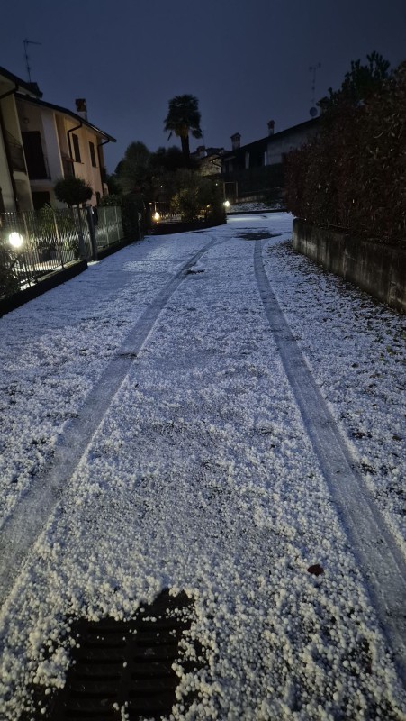 Grandine_maltempo1.jpg (118 KB)