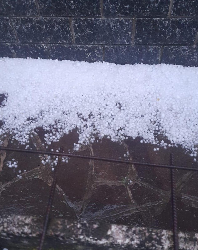 Grandine_maltempo4.jpeg (122 KB)