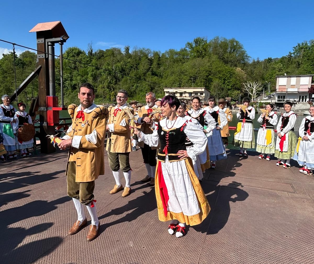 Imbersago_La_Brianzola1.jpeg (587 KB)