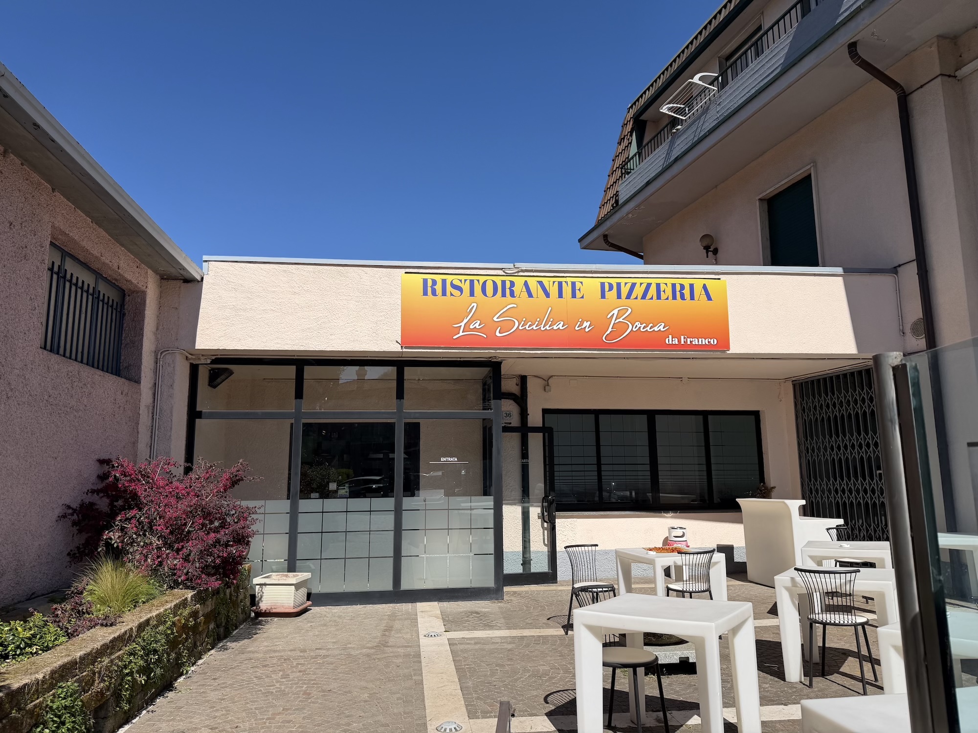 La_Sicilia_in_bocca.jpeg (1014 KB)