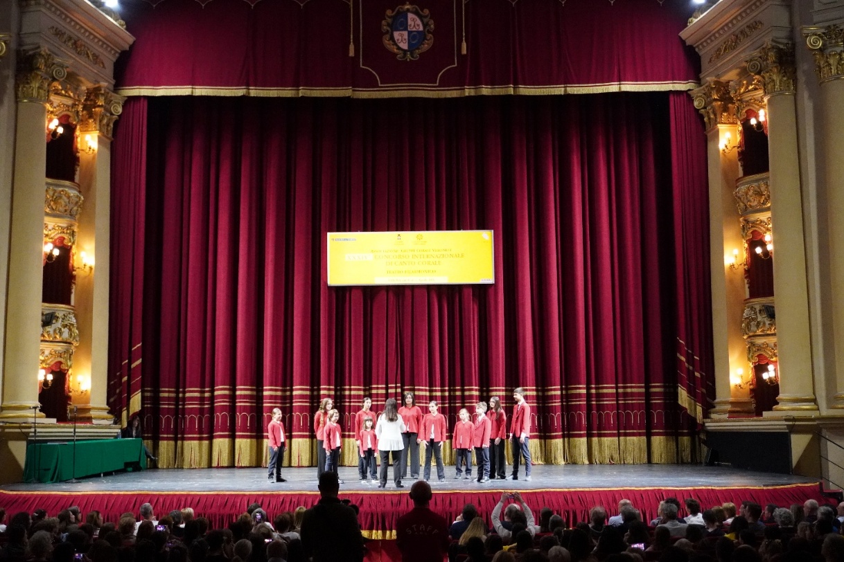 LicabellaSuccessoCantori.jpg (370 KB)