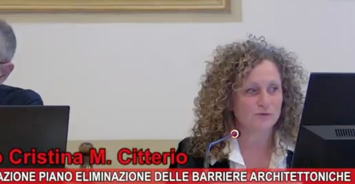 LomagnaConsiglioAprile5.jpg (54 KB)