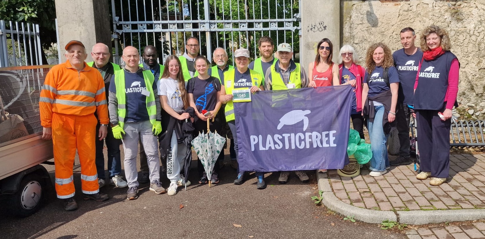 Lomagna_Plasticfree3.jpeg (677 KB)