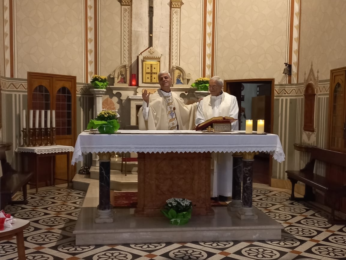 MMonticello_messa_arcivescovo_teheran1.jpg (274 KB)