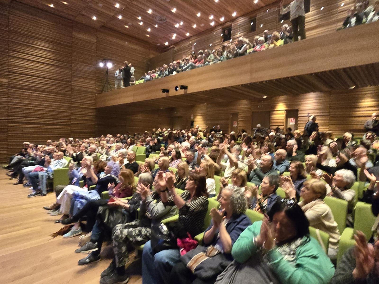 MerateFabrizioDeAndreTributo5.jpg (307 KB)