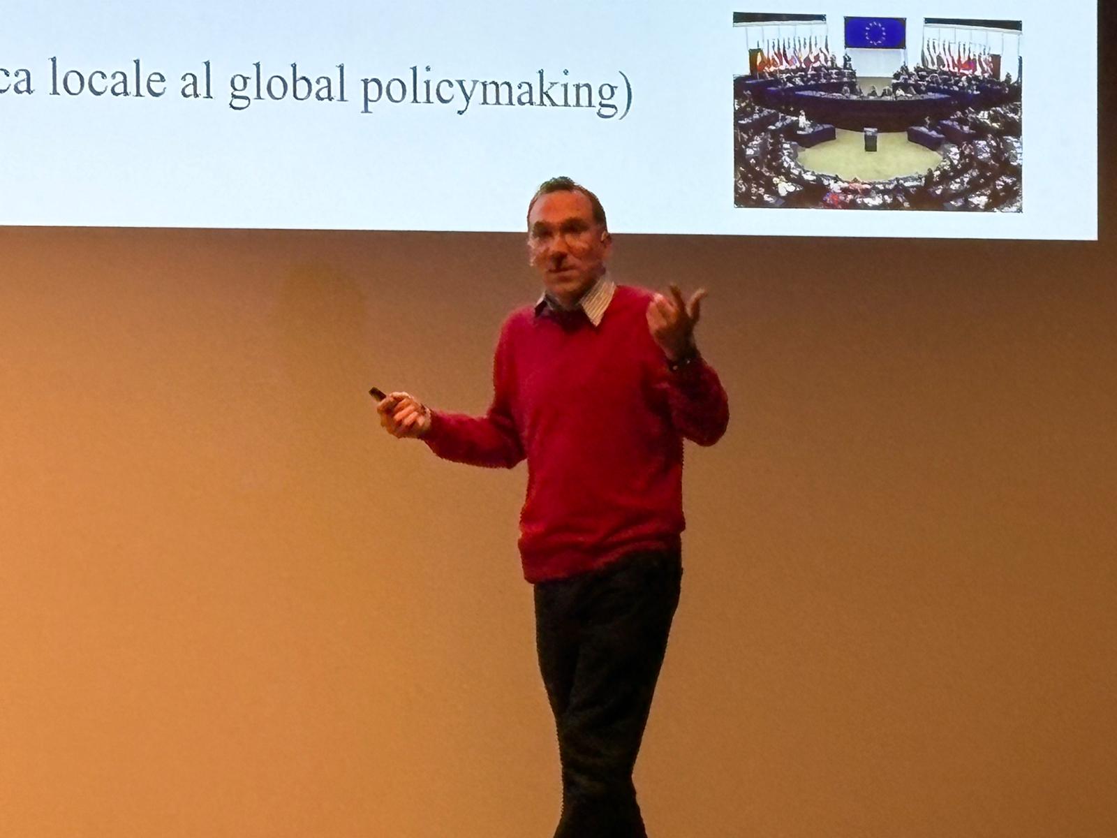 MerateSerataClimaConfeerenza5.jfif (111 KB)