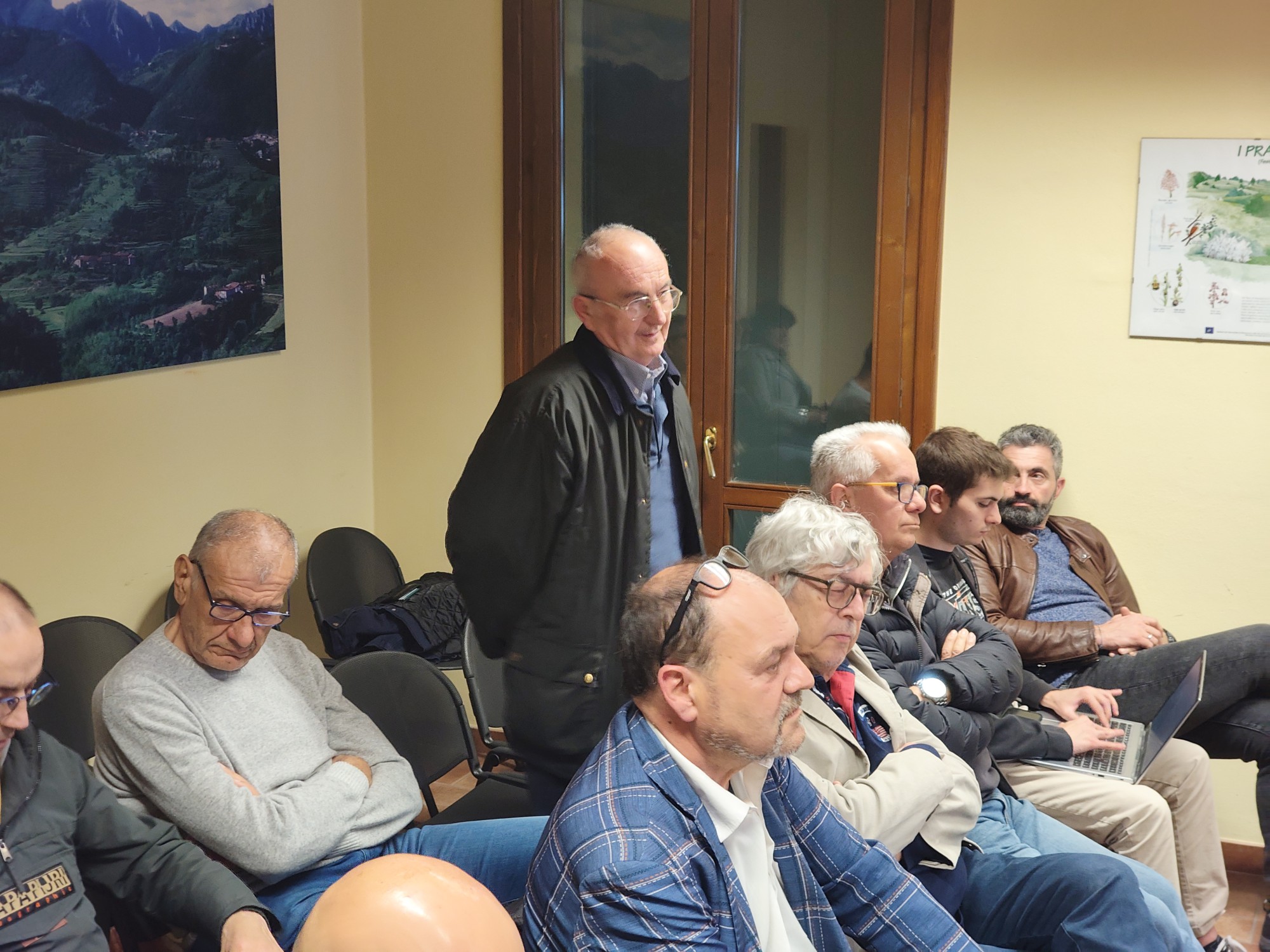 MtvSedutaParcoCurone__9_.jpg (512 KB)