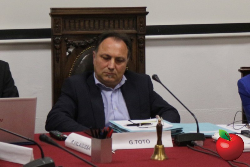 cernusco_cc_biblioteca1.jpg (61 KB)