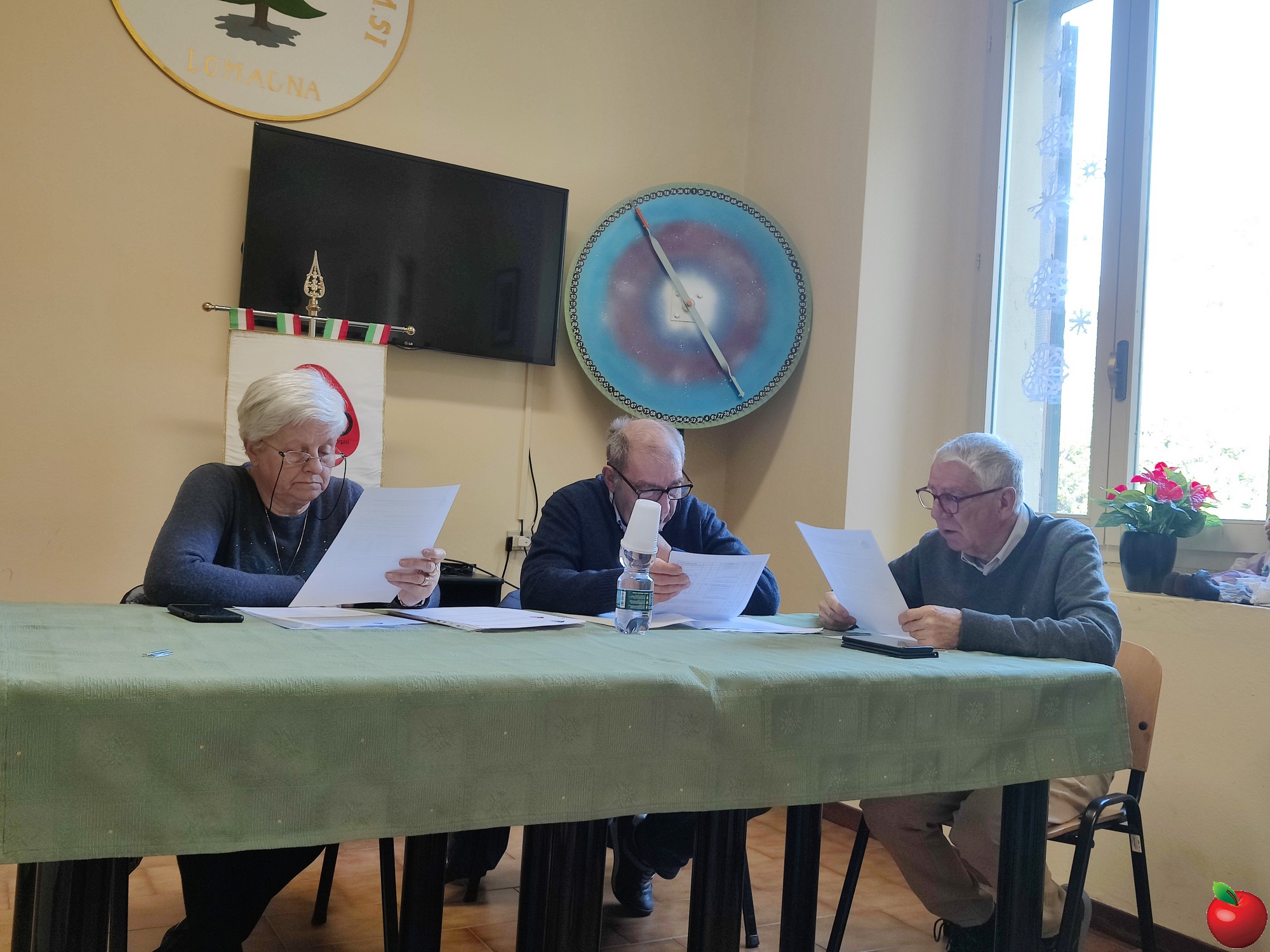 4LomagnaAssembleaAido.JPG (518 KB)