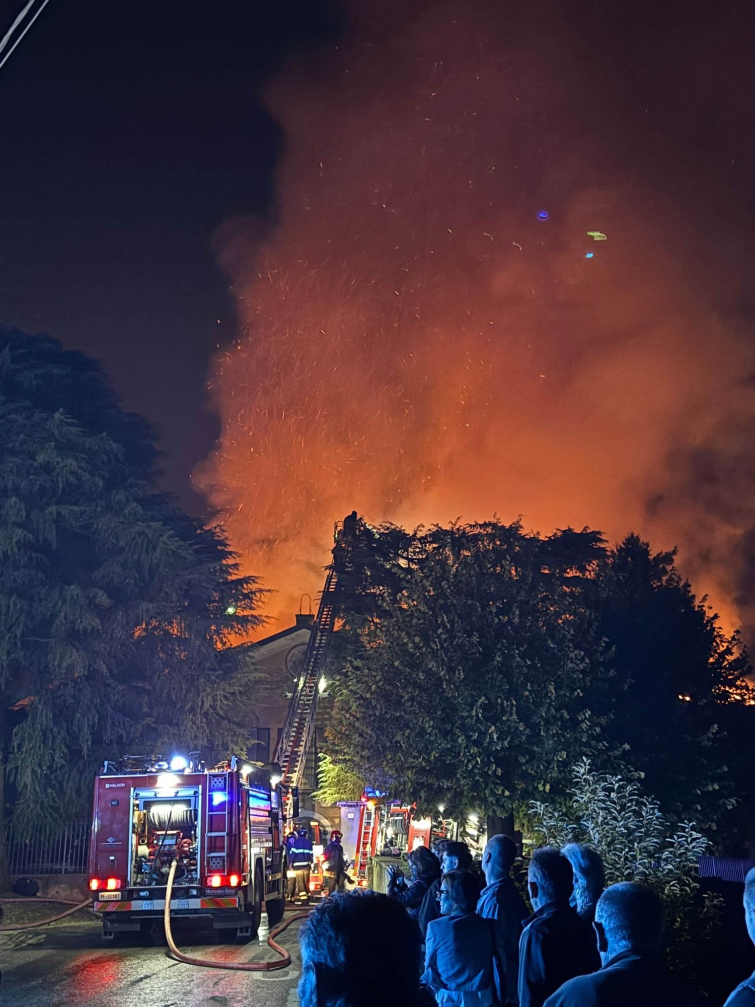 BernagaIncendioMeditazioni.jpg (453 KB)