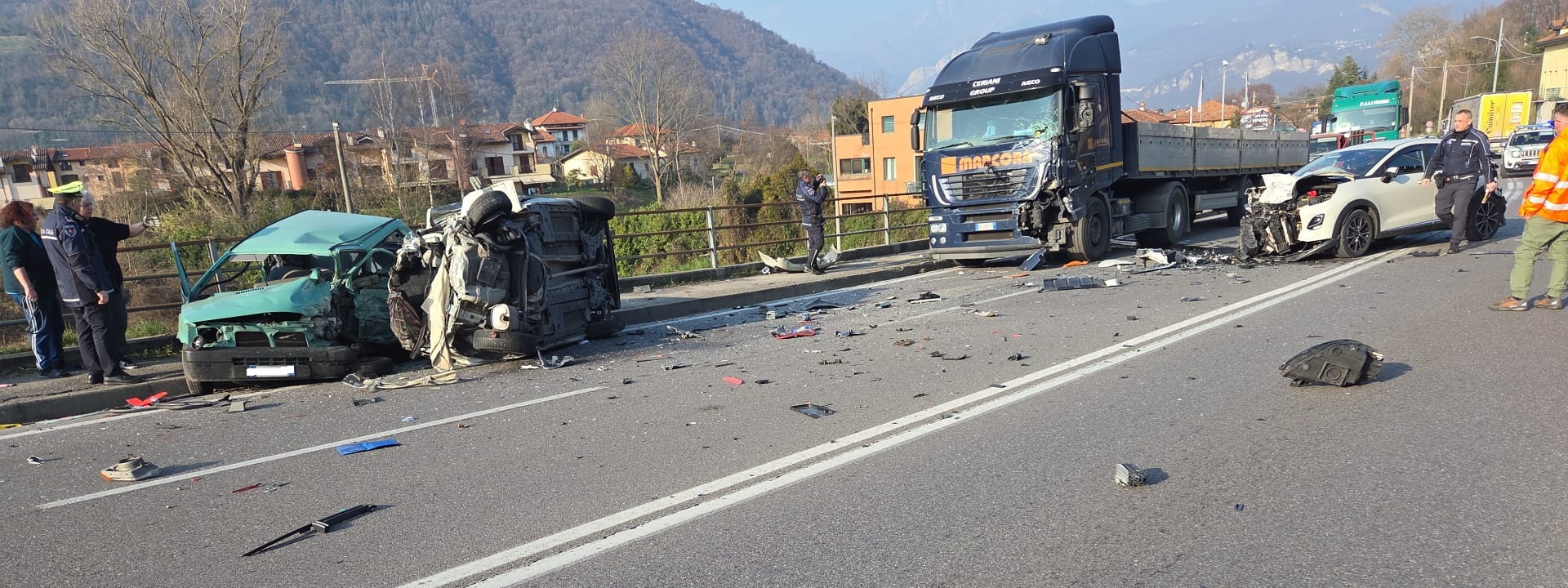 CalcoIncidenteFront1OK.jpg (560 KB)