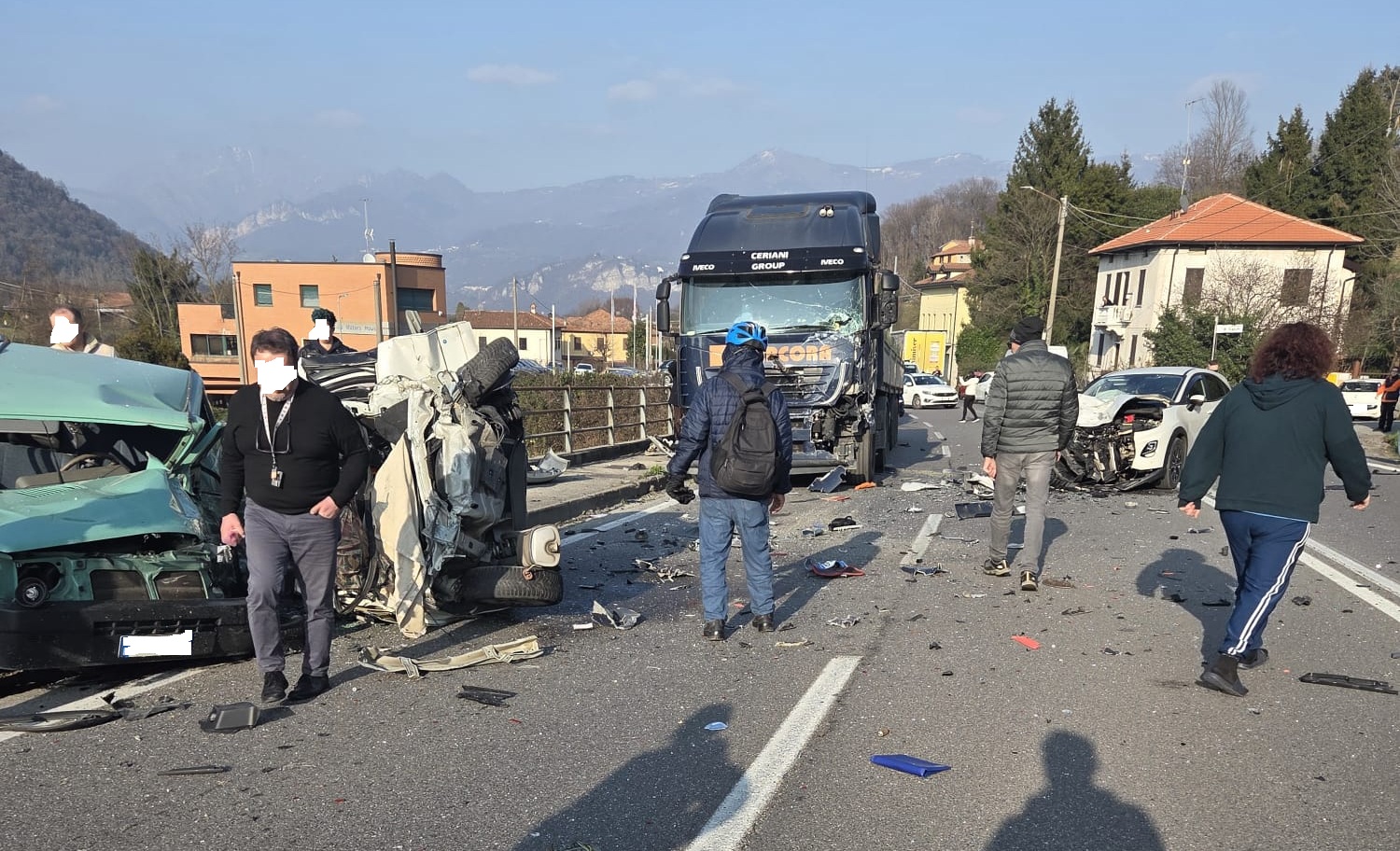 CalcoIncidenteFront2OK.jpg (520 KB)