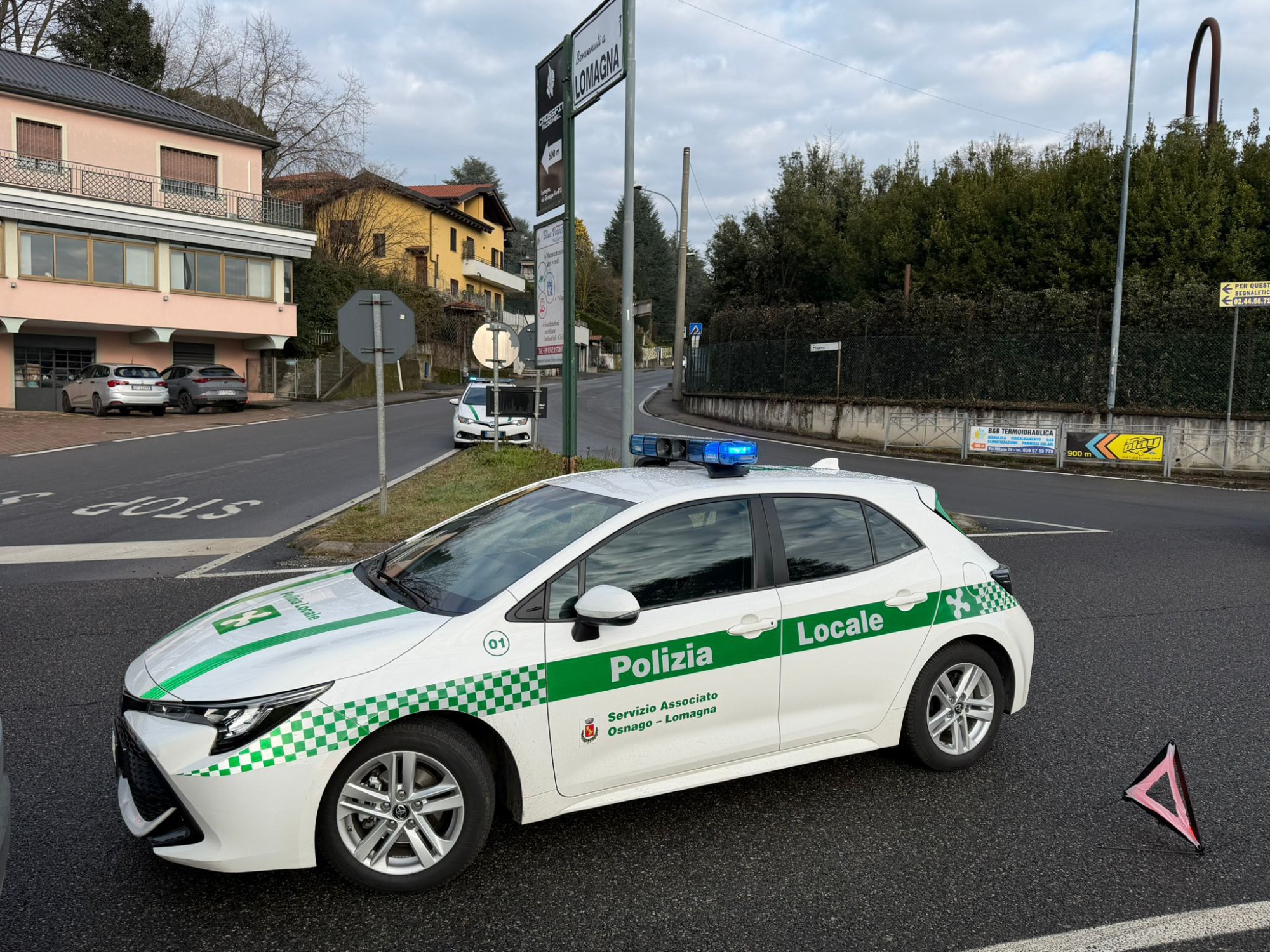 LomagnaIncidenteRotatoria1.jpg (775 KB)