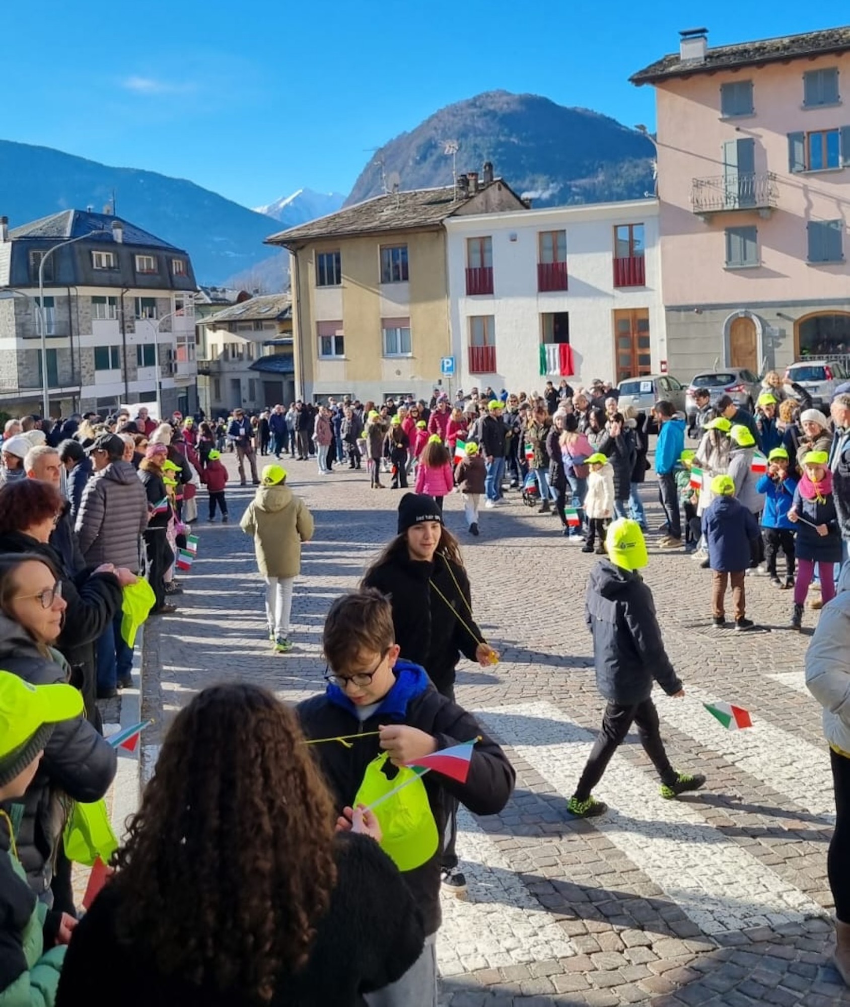 Lomagna_Mirko_Tedoforo3.jpeg (573 KB)