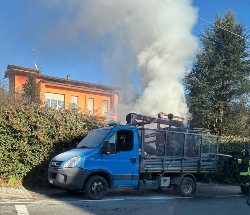 Merate_fumo_gru1.jpeg (143 KB)